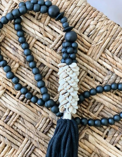 wooden bead shell cluster black