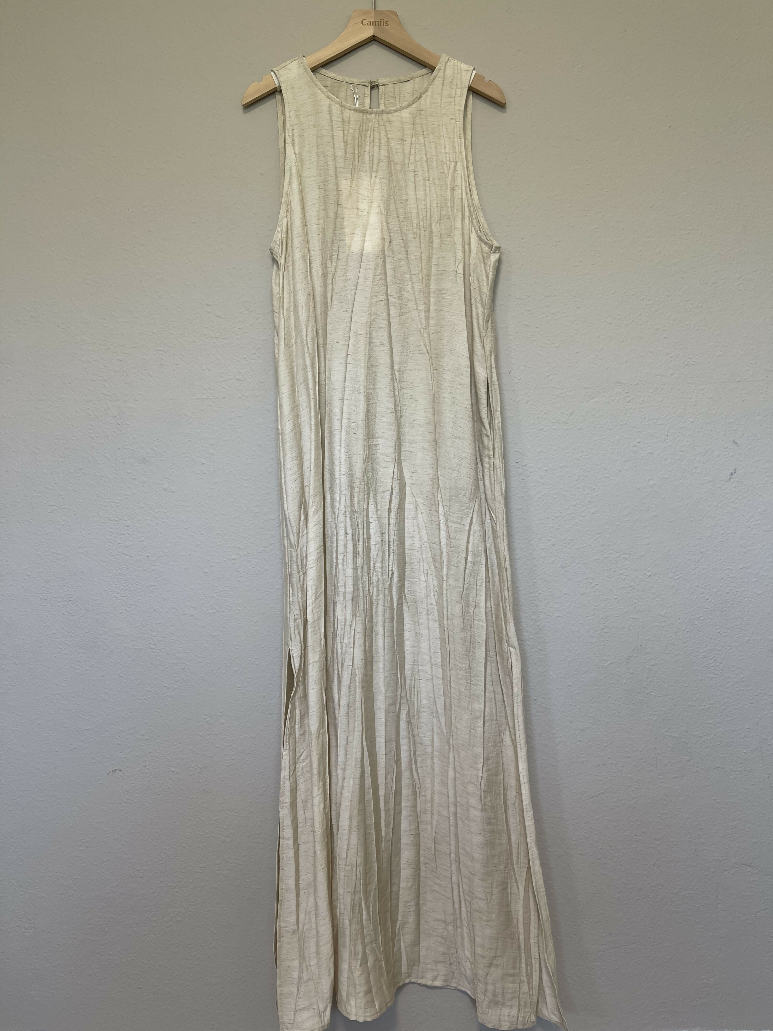 Sleeveless Natural Pleated Dress