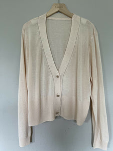 Breathable lightweight outer layer cardigan.Apricot