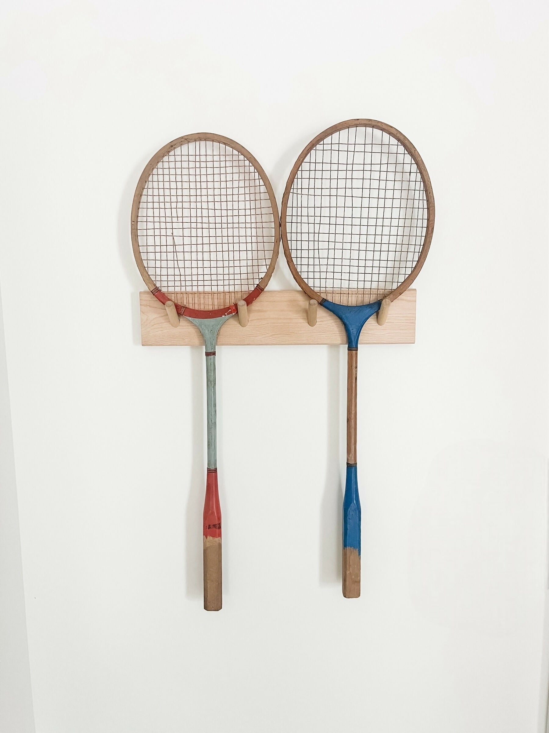 Vintage Badminton Racket, Turquoise/Red