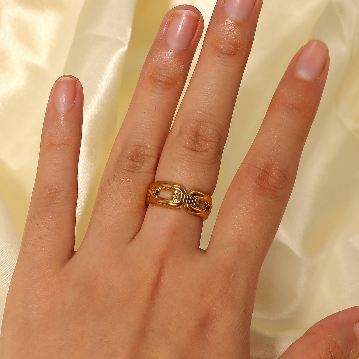 18K Gold-plated Parker Link Ring with Open-ended #6