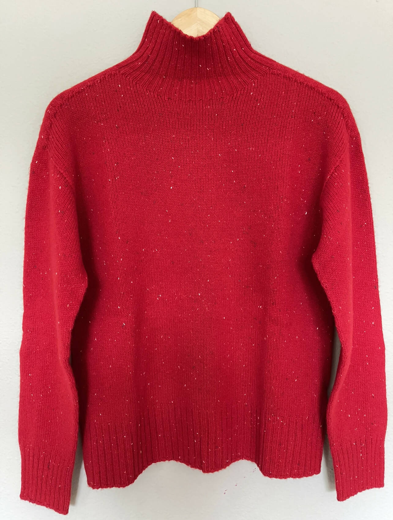 Mock-Neck 100% Wool Sweater Seamless Knitting Technology (Christmas Red)