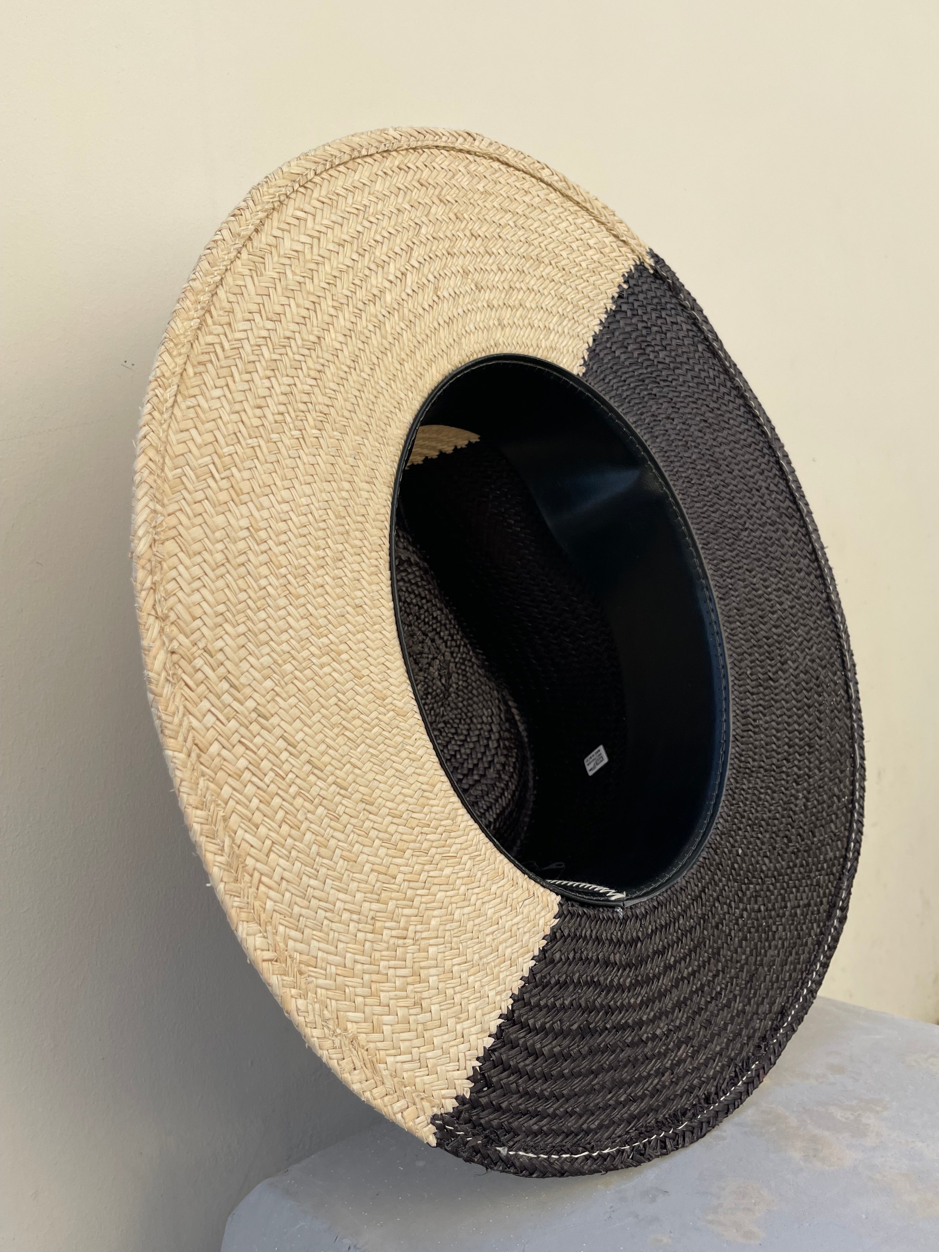 The Onyx Two-Tone Toquilla Hat