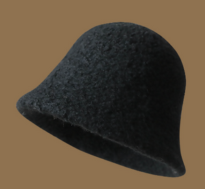 BOUCLÉ-KNIT ALPACA-BLEND BUCKET HAT (Black)