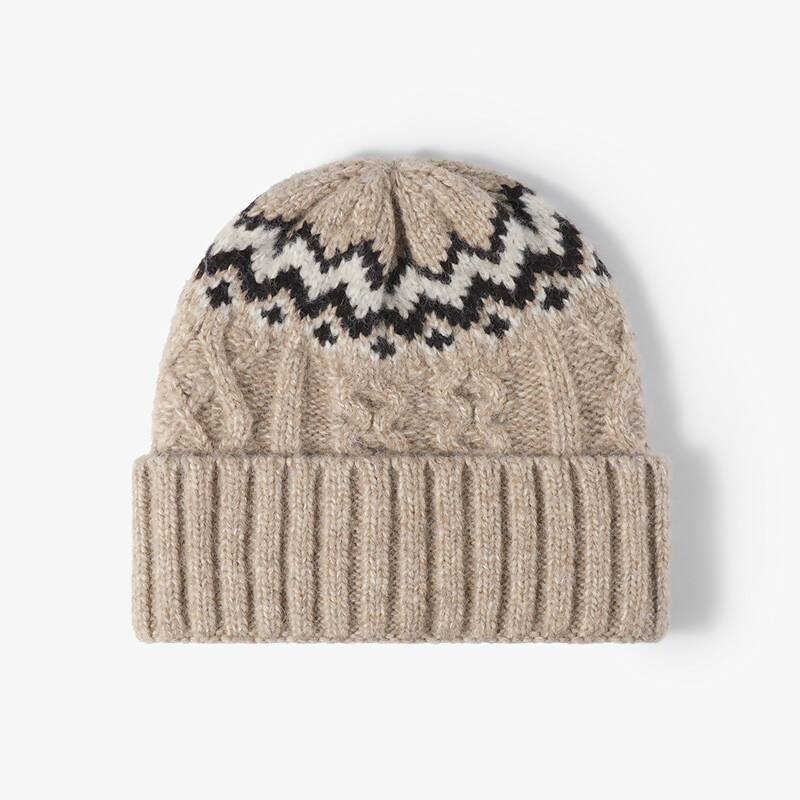 Cable Knit Wool Beanie (Natural)