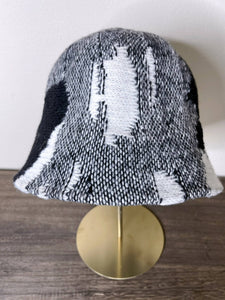 Color-Block Bucket Hat (Black)