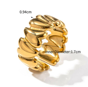 18K gold-plated ring with love heart surround #37