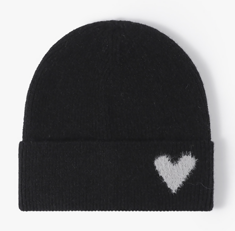 Ribbed Beanie with Heart (Black)