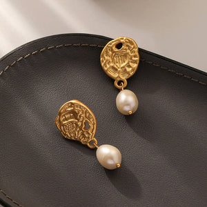 Asymmetric Pearl Earrings With Asymmetrical Lava Texture #4