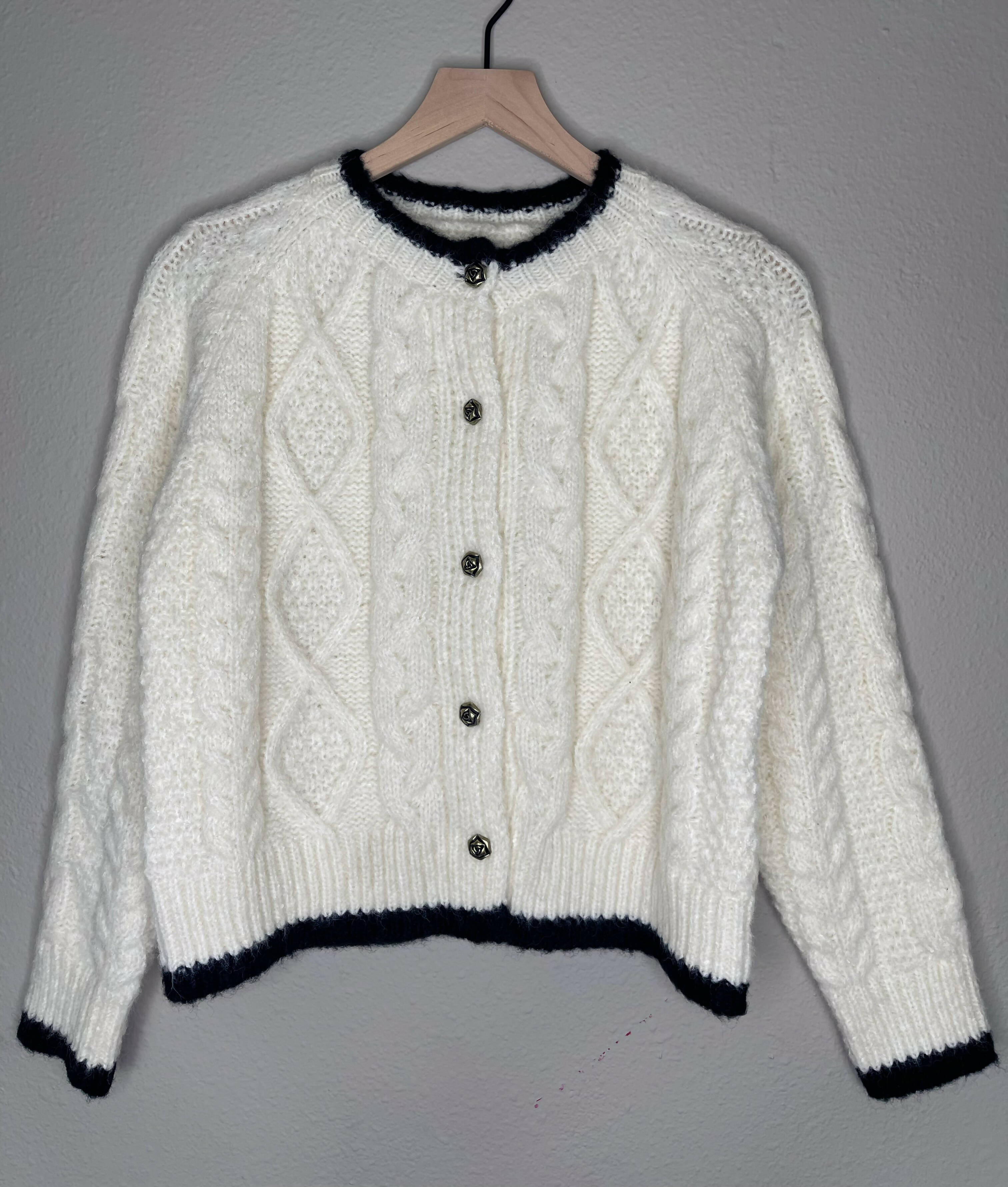 Super Soft Cable Knit Cardigan (Ivory)